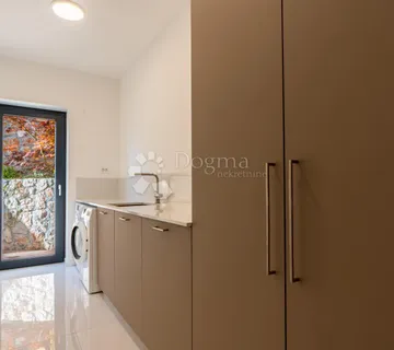 Ekskluzivna Villa S Panoramskim Pogledom Na More - cover