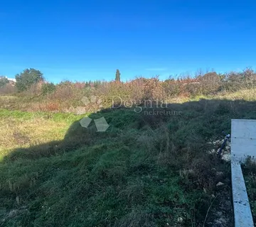 PRILIKA GRAĐEVINSKO ZEMLJIŠTE - KRNICA - cover