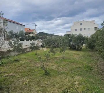 Pašman, građevinsko zemljište - 150m od mora - cover