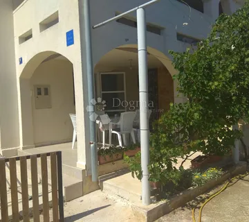 Kuća na otoku Viru - cover