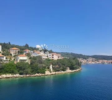 OTOK KORČULA-VELA LUKA-GRAĐEVINSKO ZEMLJIŠTE! - cover