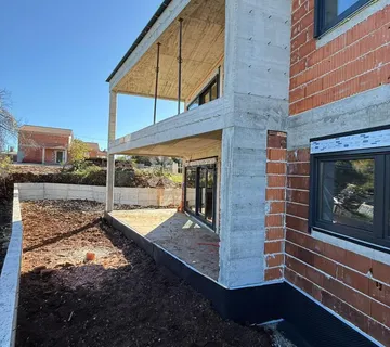 NOVOGRADNJA PRIZEMLJE SA VRTOM - cover