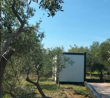 Poljoprivredno zemljište, Kaštel Štafilić - cover