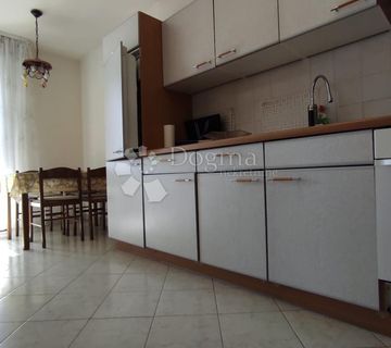 ODLIČAN 3 SOBNI STAN REŠETARI 1. KAT 70M2 216.500 - cover