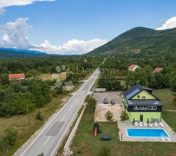 ŠTIKADA-KUĆA ZA ODMOR S BAZENOM - cover