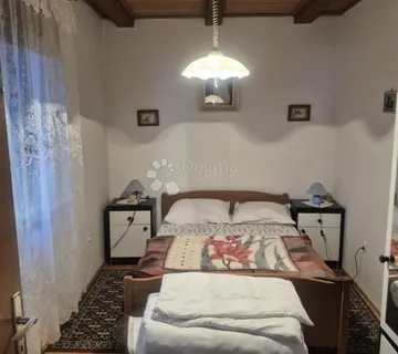 Samostojeća kuća u Delnicama - cover