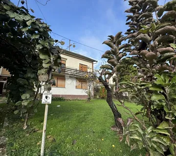 Bjelovar - Kuća s 4 stambene jedinice - cover