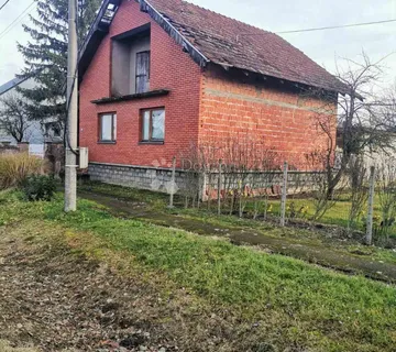 Mir i prostor nadomak Osijeka - kuća s velikom okućnicom - cover