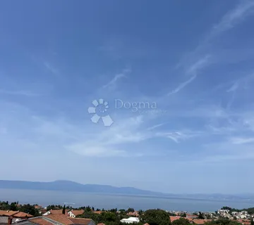 OTOK KRK-Kuća s tri stambene jedinice i garažom - cover