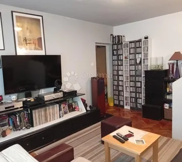 Sisak, 56m2, hitno! - cover