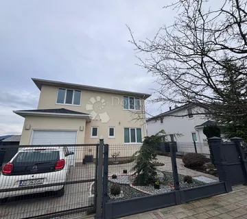 Prostrana samostojeća kuća 6 soba, nova renovacija 2025. - cover