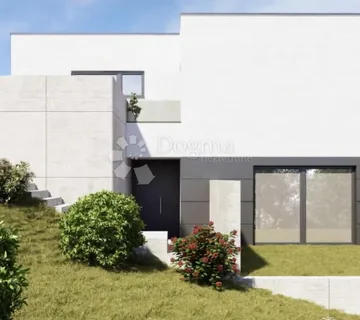 NOVOGRADNJA - PRILIKA! - cover