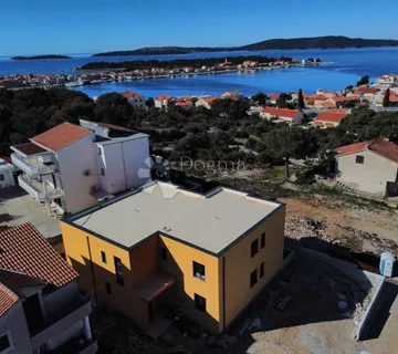 BRODARICA- PRILIKA! NOVOGRADNJA S POGLEDOM - cover