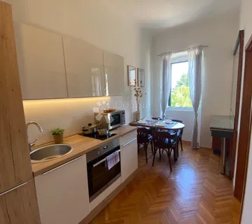 Opatija, CENTAR,  DUGOROČAN najam - cover