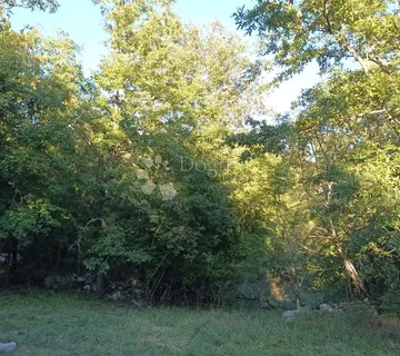 Kastav, šumsko zemljište zanimljive lokacije - cover