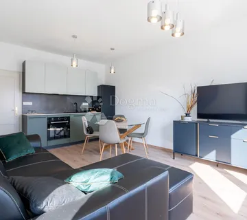 Luksuzna novoadaptirana oaza s pogledom na more (2026.) - cover