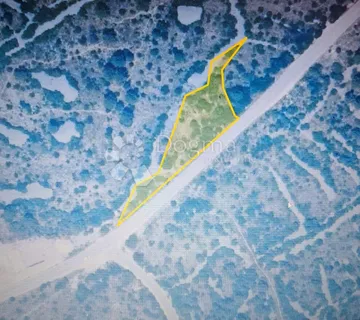 BRODARICA - građevinsko zemljište 1805 m2 - cover