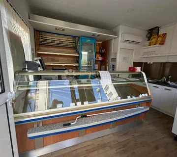 Kiosk na odličnoj poziciji - cover