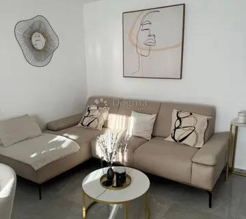 Stan za najam, čista petica - cover