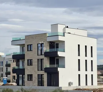 PENTHOUSE OZNAKE S5-CRVENE KUĆE - cover