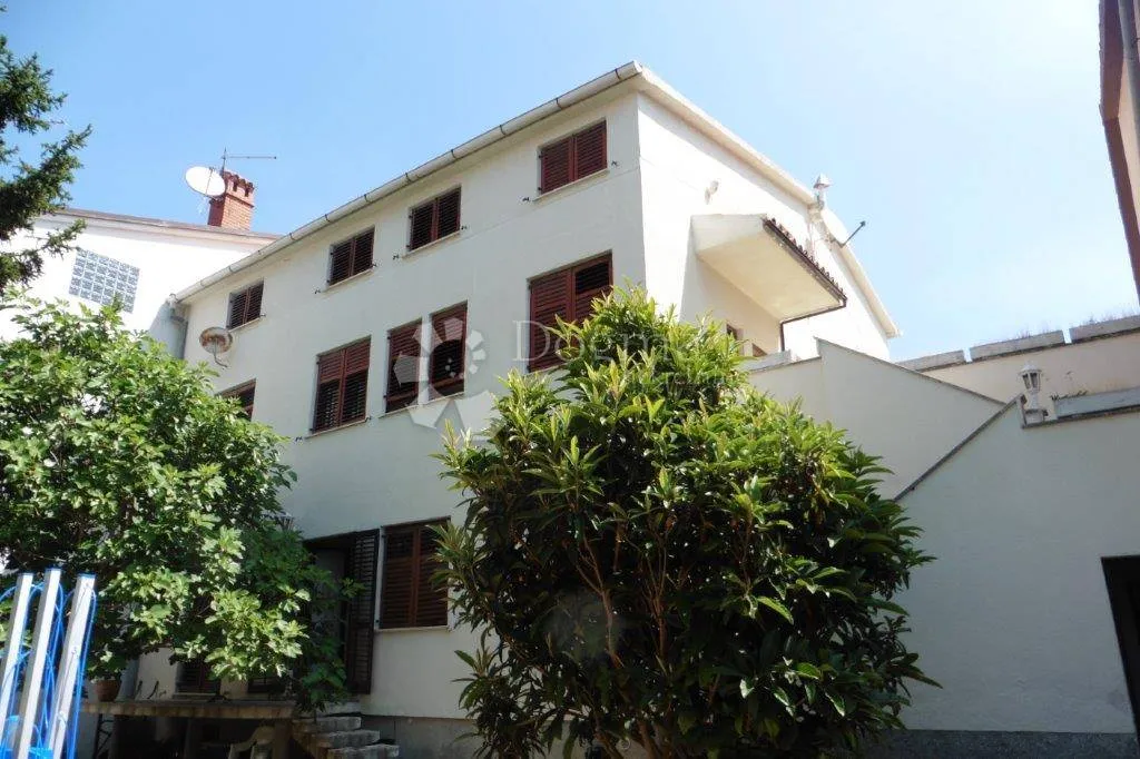 ISTRA FAŽANA Apartmanska kuća 200 m od plaže  - cover