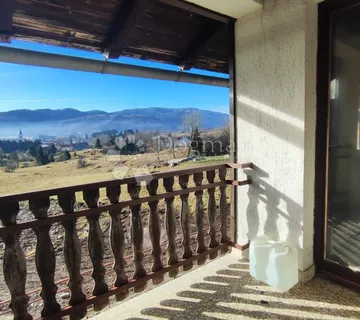 Kuća na najboljoj poziciji sa projektom za stambeno poslovni objekt - cover