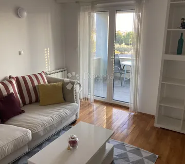 Podsolarsko, Šibenik – Namješten dvosoban stan s pogledom na more  - cover