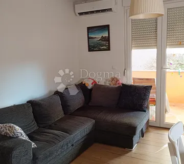 Viškovo, moderan stan s 2 spavaće sobe, balkonom i parkingom - cover