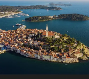 EKSKLUZIVNA PRODAJA – POZNATI RESTORAN U STAROM GRADU ROVINJA - cover