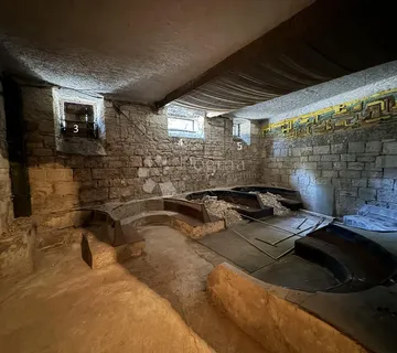 JEDINSTVENI POSLOVNI PROSTOR 142m2  -Pula centar - cover