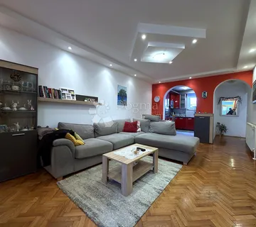 Gornja Dubrava – 3S stan 80 m² | vrt, terasa, parking, spremište - cover