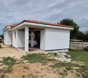 Prodaje se montažna kuća - Pula, Monte Turco - cover