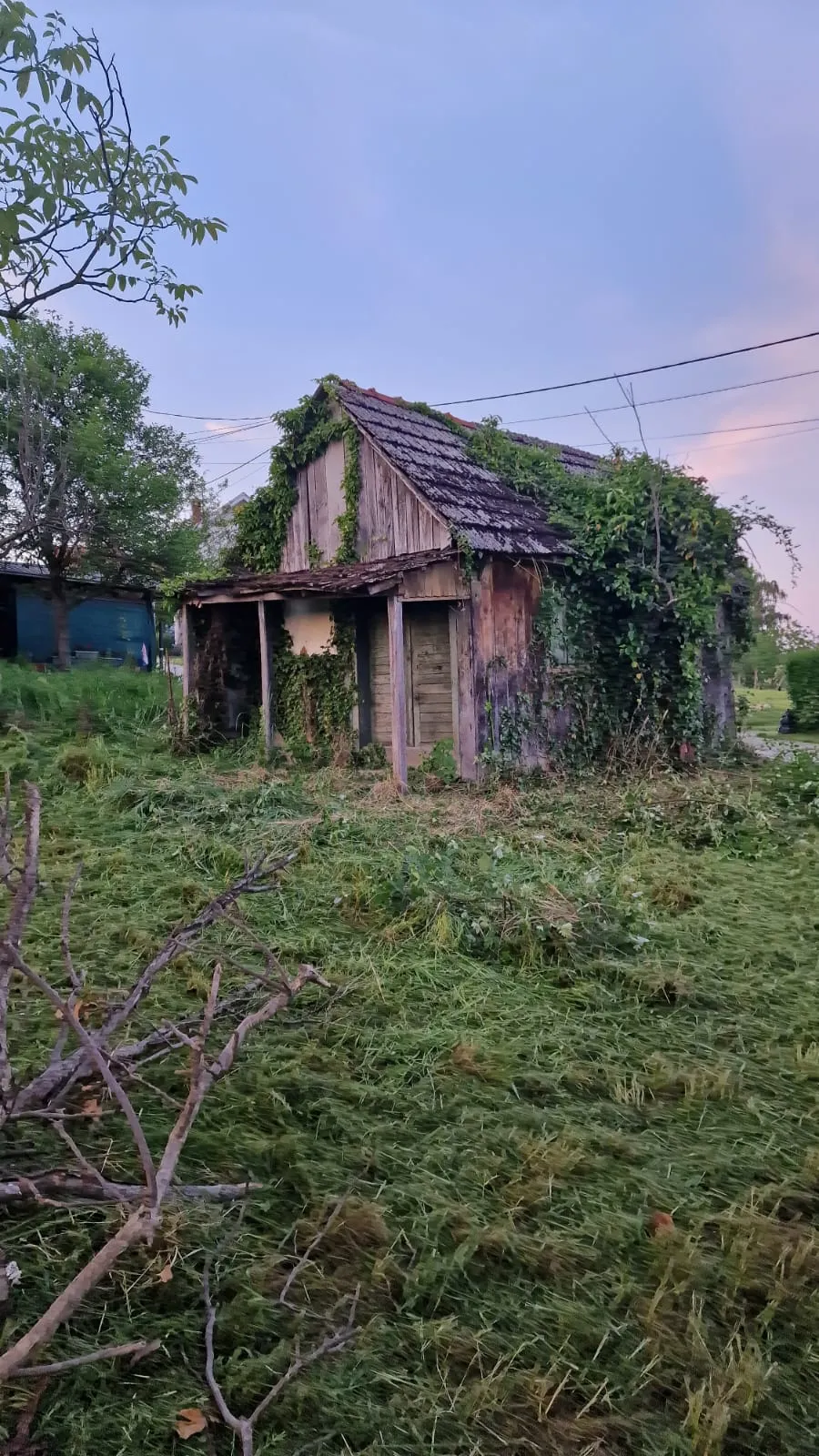 Građevinsko zemljište sa kućom  - cover