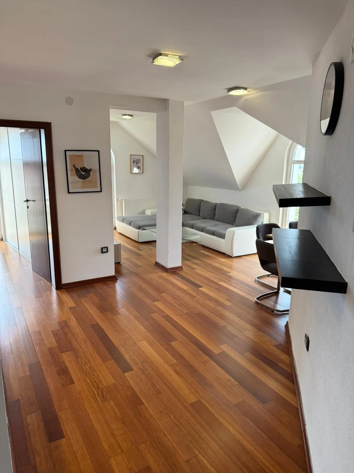 Zagreb, Maksimir - Opremljen, funkcionalan stan 53m2 - cover
