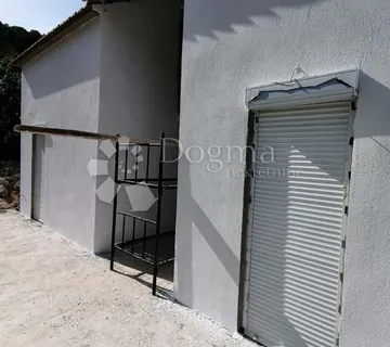 KUĆA NA ŠOLTI 200 M OD MORA, GORNJA KRUŠICA - cover