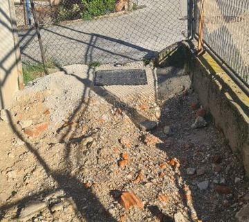 75 m2 kuća na Radničkoj cesti, moguća 2 stana  - cover