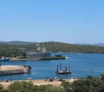 Baldekin - u potpunosti renoviran dvosoban stan sa pogledom na more - cover