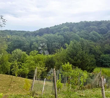 Građevinsko zemljište s voćnjakom – mir, priroda i pogled na šumu - cover