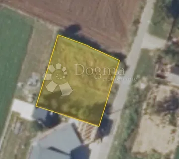 Građevinsko zemljište u Sarvašu - savršeno mjesto za vaš novi dom - cover