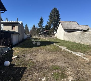 GRAĐEVINSKO ZEMLJIŠTE NA 600M OD CENTRA MIRNA LOKACIJA - cover