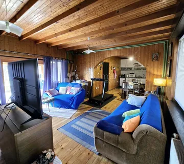 OBITELJSKA KUĆA S VELIKOM OKUĆNICOM – SESVETE (blizina naselja Iver) - cover