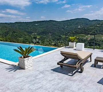 LUKSUZNA VILLA NA OSAMI - cover