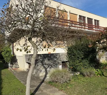 OBITELJSKA KUĆA U VARAŽDINU - cover