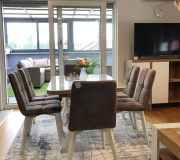 STAN ZA NAJAM S VELIKOM LOĐOM  - cover