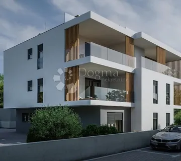 STAN S KROVNOM TERASOM – VODICE - cover