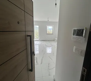 Stan S1 Buzet - cover