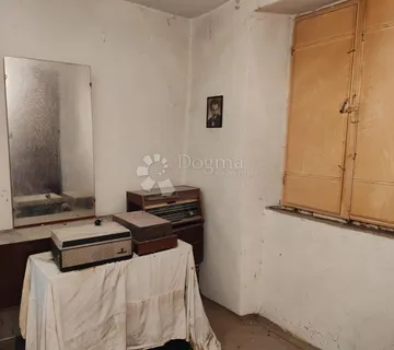 ŠIBENIK, investicijska prilika u staroj gradskoj jezgri - cover