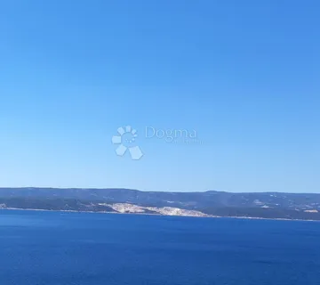 Građevinsko zemljište s panoramskim pogledom na more u Lokvi Rogoznici! - cover