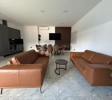 KUĆA KAJZERICA - cover