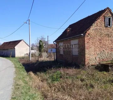Kuća od pune cigle 50m² sa okućnicom 2.000m² - cover